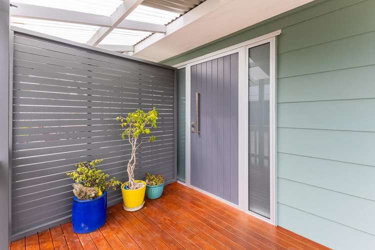 2 Robert McKeen Street Otaki Beach_19