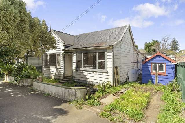 Family buys grammar zone dump for $1.44m – almost $1m below CV