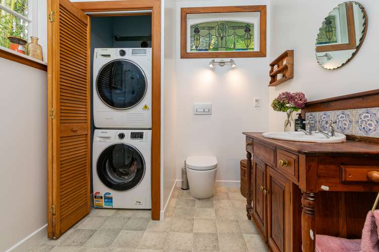 332 Huia Road Titirangi_8