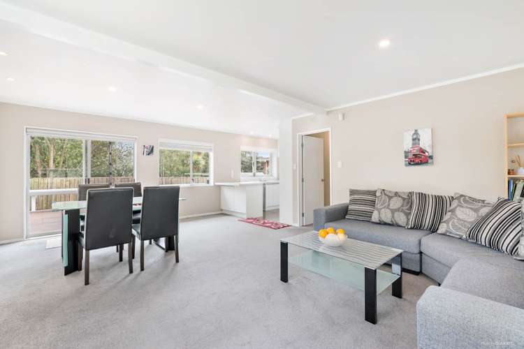 38b Tirimoana Road Te Atatu South_6