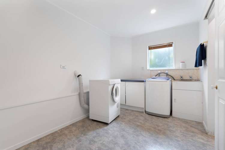 553a East Coast Road Browns Bay_19