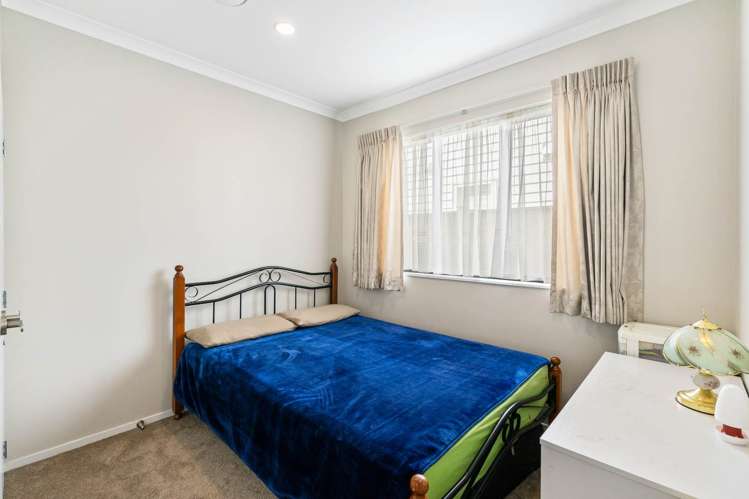 39 Rosewell Crescent Flat Bush_10