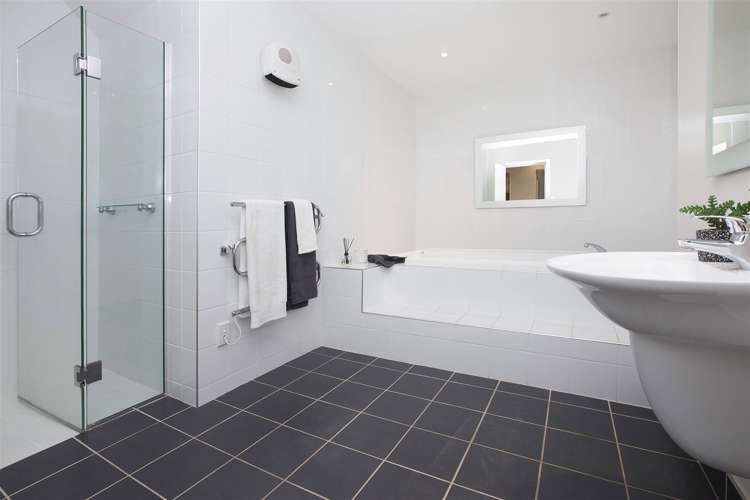 8 Kaikoura View Mount Pleasant_14