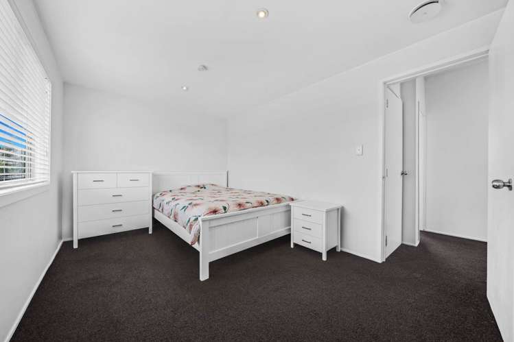 44 Bond Crescent Forrest Hill_14