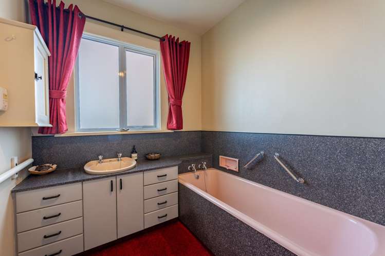 194 Le Cren Street Seaview_18