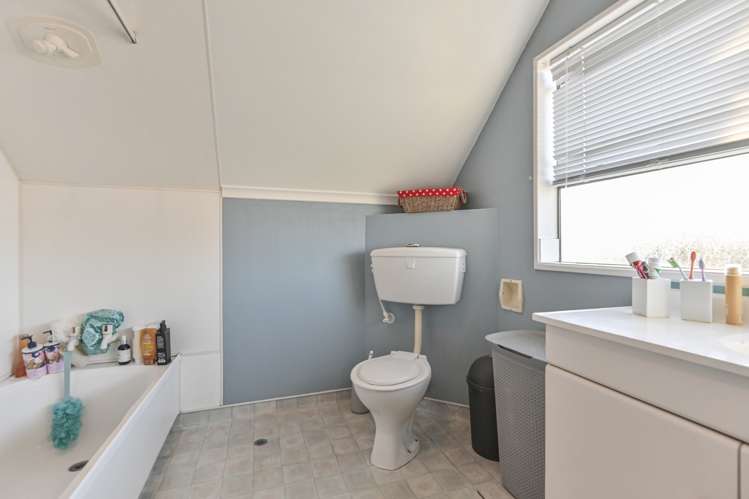 204 Flaxmere Avenue Flaxmere_5