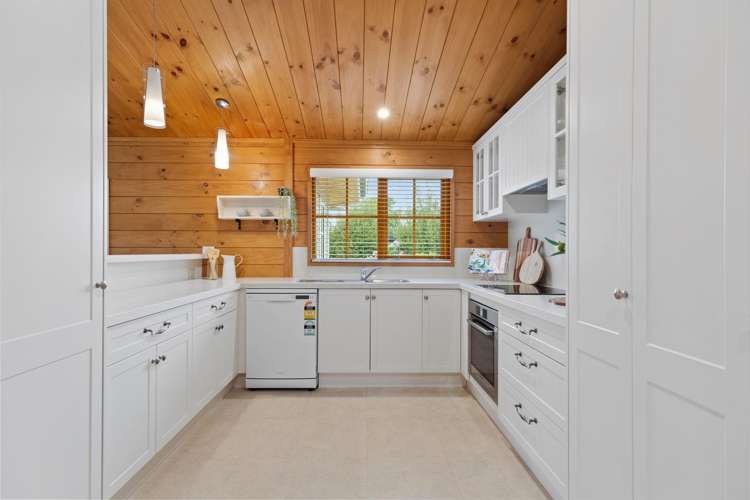 29 Horsley Grove Pyes Pa_4