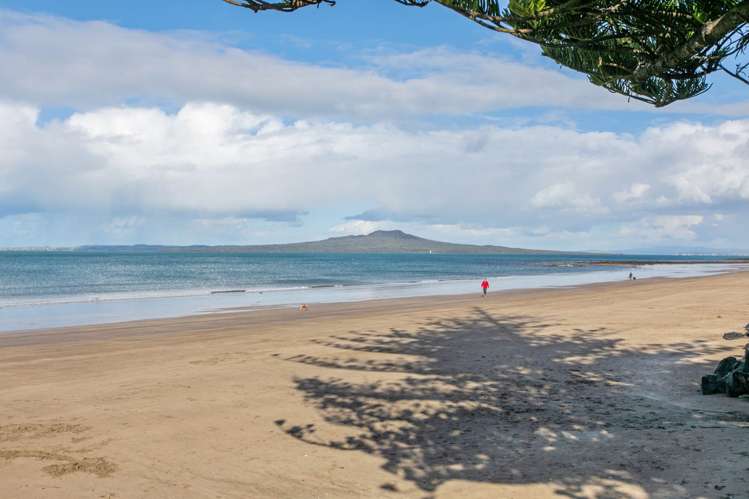 2/72 Heathcote Road Castor Bay_23