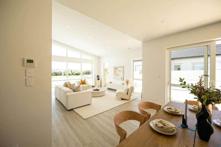 49 Symes Drive Red Beach_1