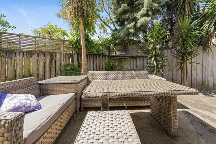 10 Karia Grove Papamoa_5