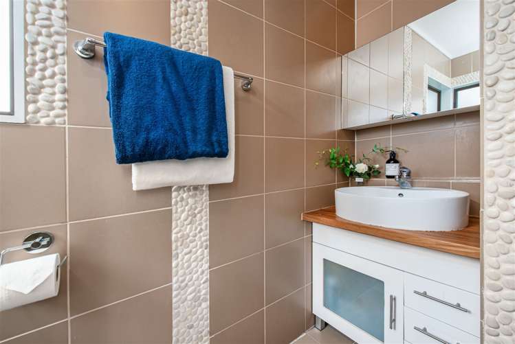 64 Birdwood Road Swanson_23