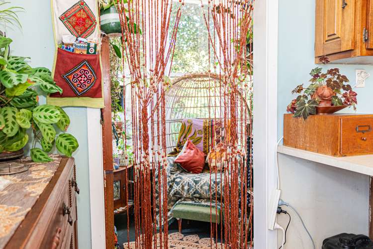 50 Shakespeare Road Bastia Hill_6