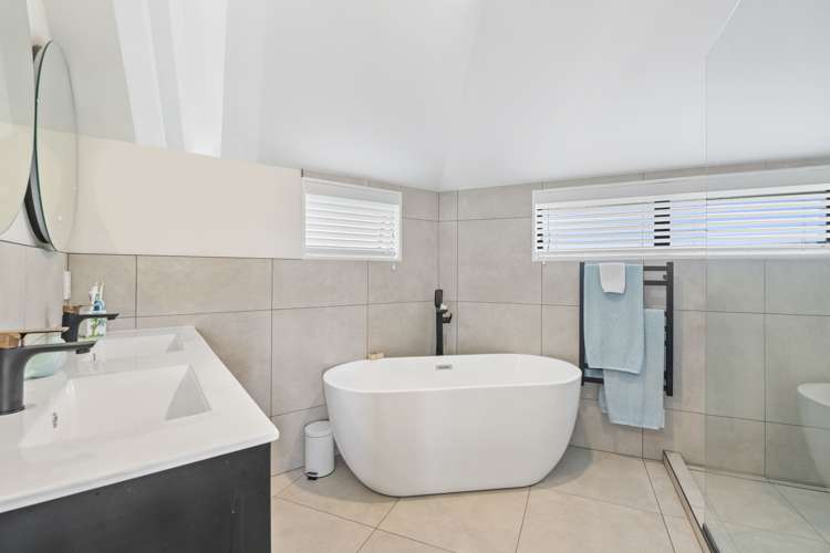 1/35 Channel View Road Campbells Bay_14