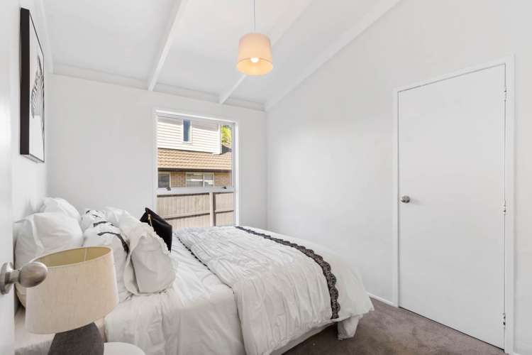 2/111 Canal Road Avondale_12