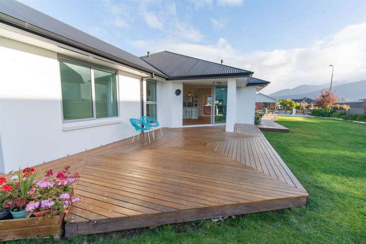 16 Acheron Way Te Anau_28