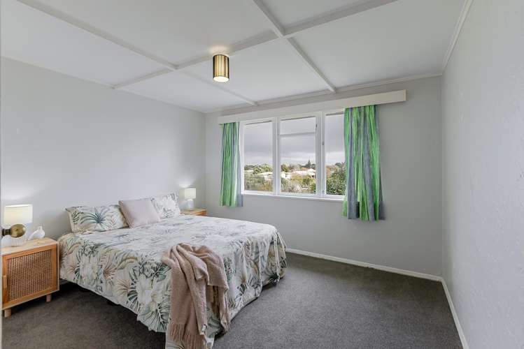 12 Kiwi Road Raumati Beach_16