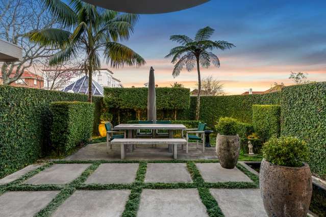 Garden Lovers' Apartment - Walk to Remuera Village