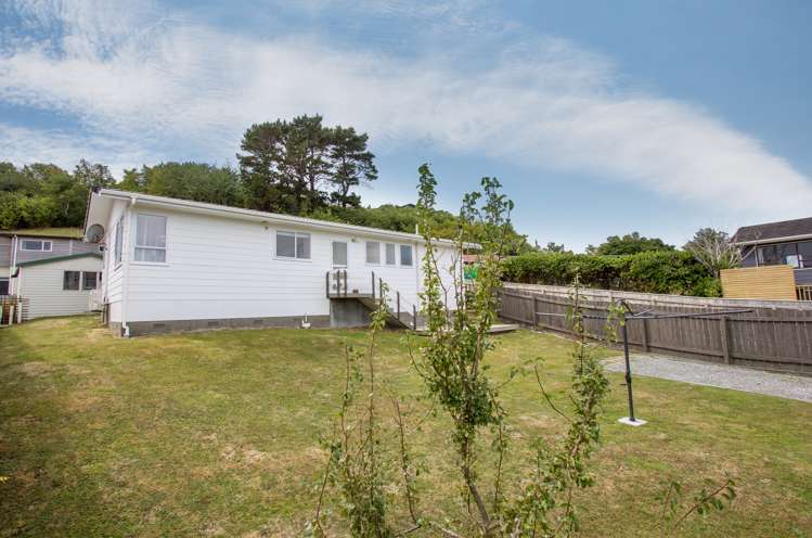 54 Dominica Crescent Grenada Village_17