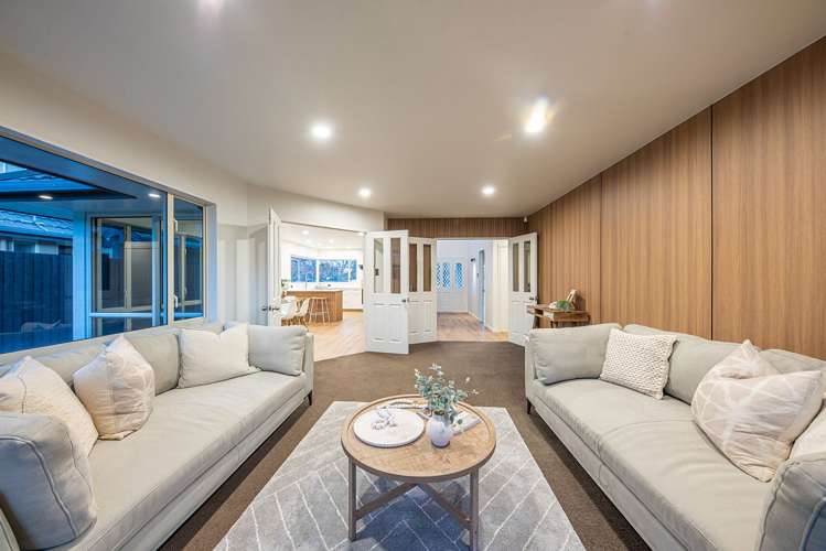 9 Glastonbury Drive Burwood_4