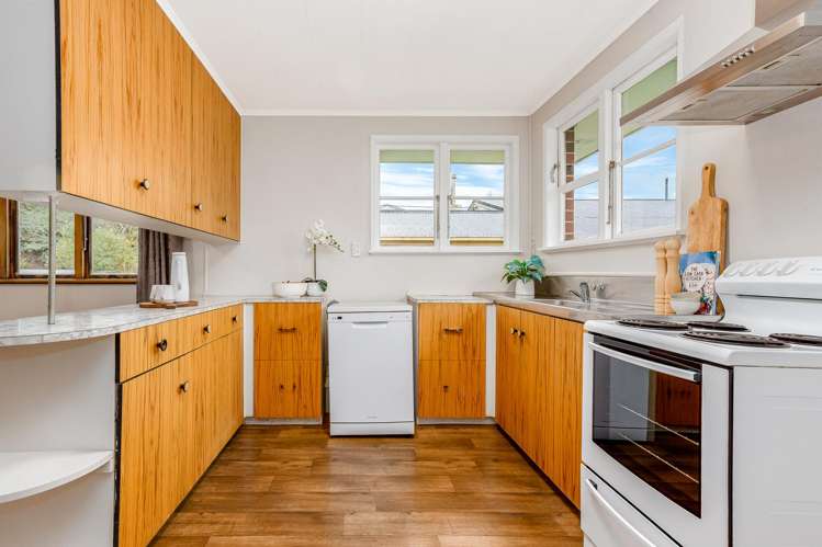 296 Main Road Tawa_9