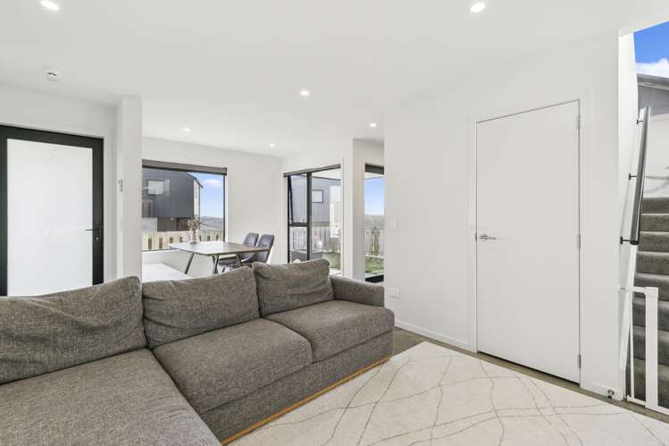 8 Astelia Way Woodridge_5