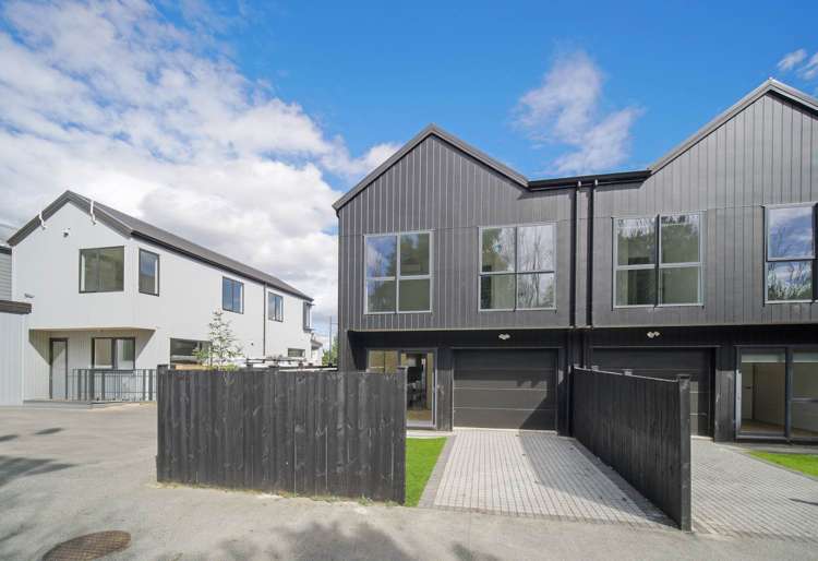 7 Yellow Pear Lane_0