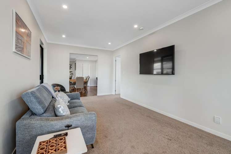 2 Bine Crescent Orewa_14