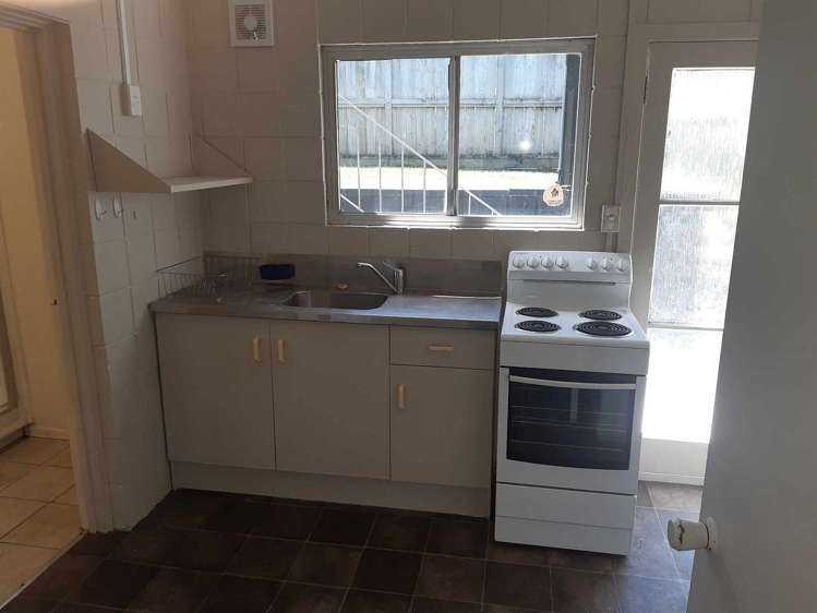 10 Highlight Parade Te Atatu South_1