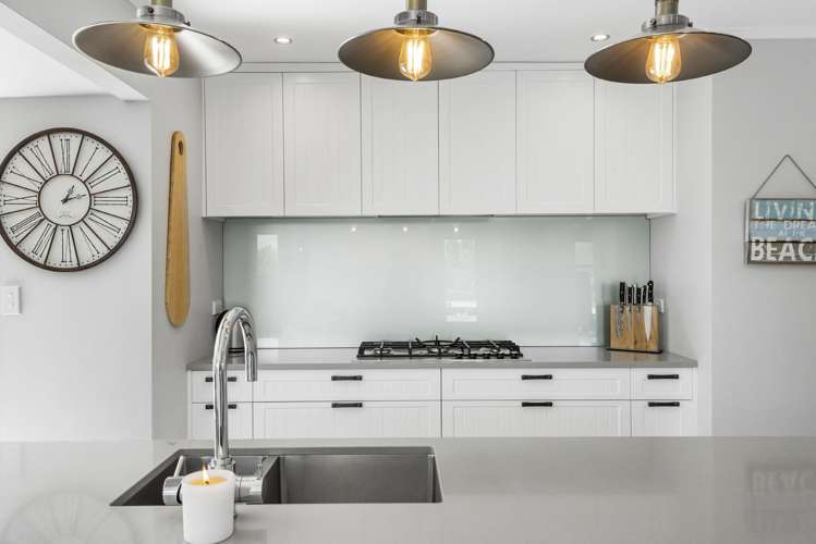 758 Ridge Road Riverhead_9