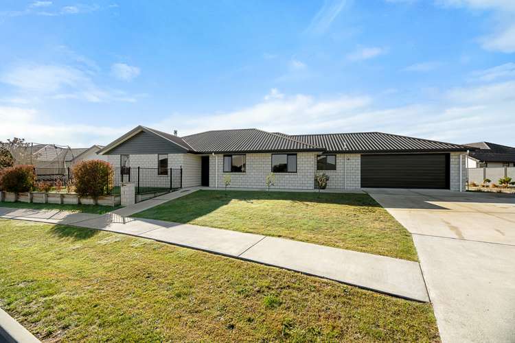 1 Hurricane Way Burleigh_20