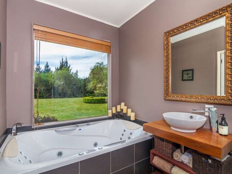 77c Johnsons Road Whitemans Valley_14