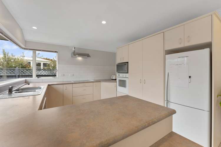 2 Fauchelle Court Feilding_11