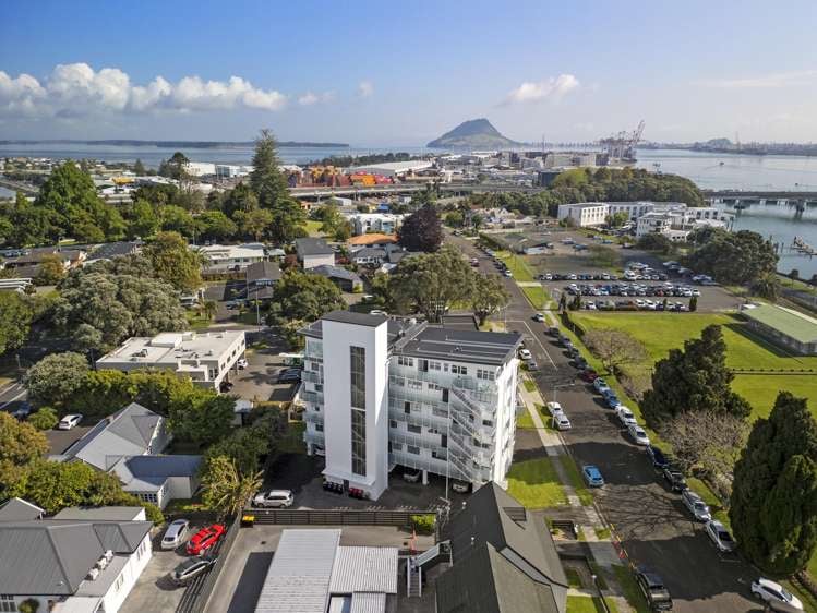 1/22 Cliff Road Tauranga Central_17