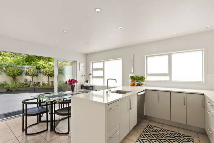 1/15 Sylvan Park Avenue Milford_7