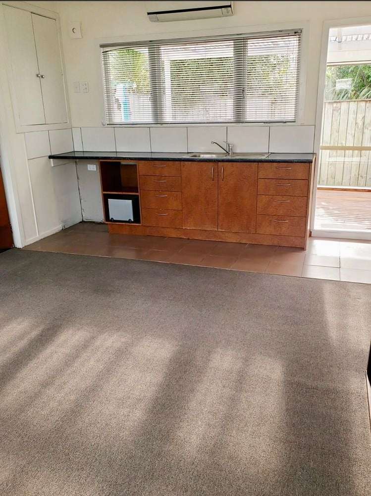 1061 Great North Road Point Chevalier_9