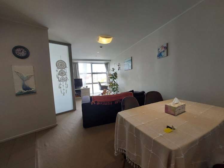 11H/156 Vincent St 10015_2