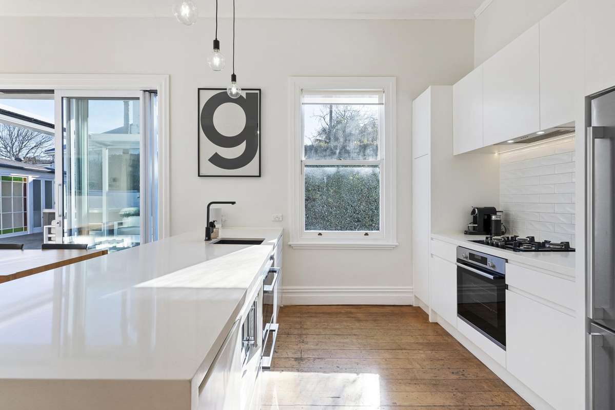 1 Surrey Crescent_3