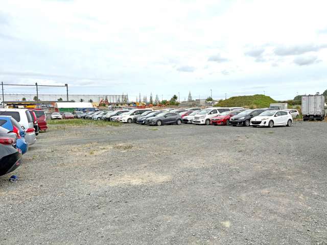 6580M² LIGHT INDUSTRIAL YARD FOR LEASE