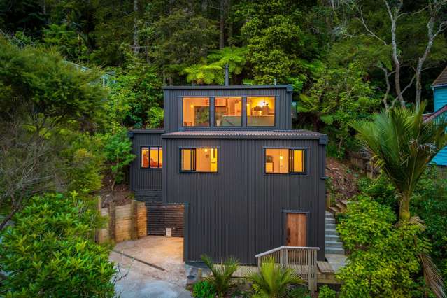 Modern Gem with Heart, Soul and Bush Side Calm