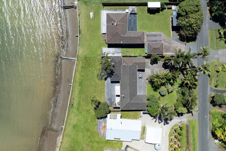 13 Foster Avenue Huia_23