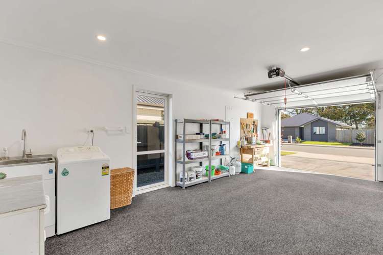 6 Crossley Avenue Woodend_29