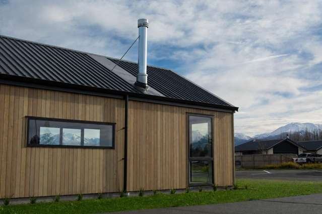 Lock and leave living with alpine appeal