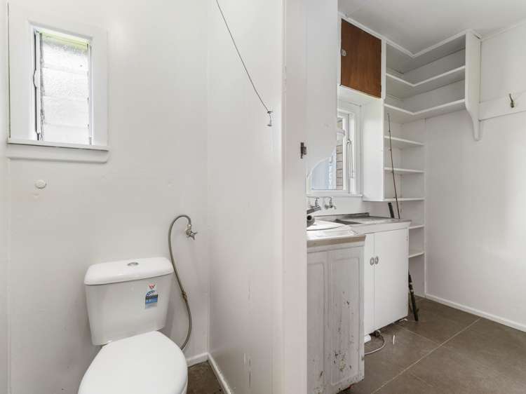 12 Great South Road Manurewa_15