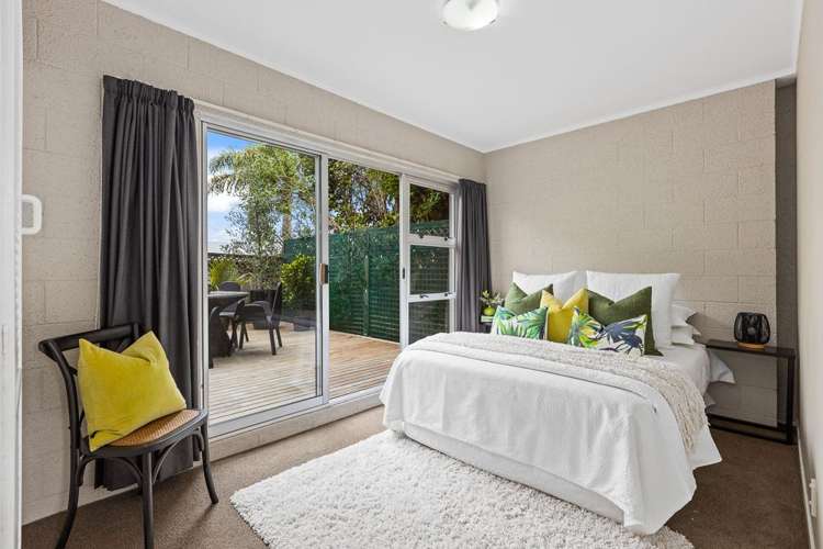 2/50a Taharoto Road Takapuna_12