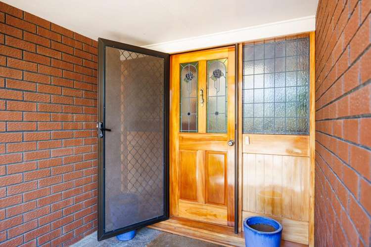 62 Warwick Street Feilding_16