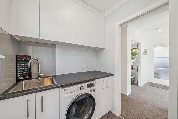 8 Snell Grove Clouston Park_19