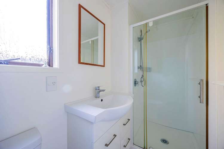 11 Palliser Lane Browns Bay_27