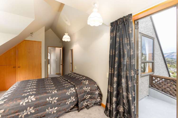 10 Settlers Hill Akaroa_8