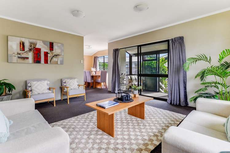 5/55 Tuhikaramea Road_0