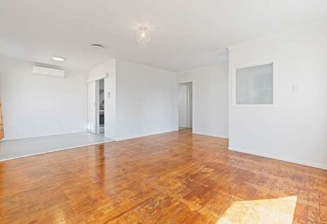 14 Tairere Crescent Rosehill_4